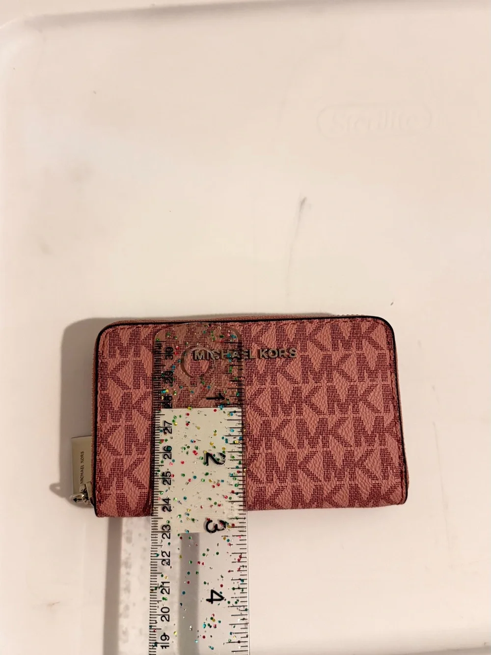 Michael Kors Rose Pink Signature Zip Wallet